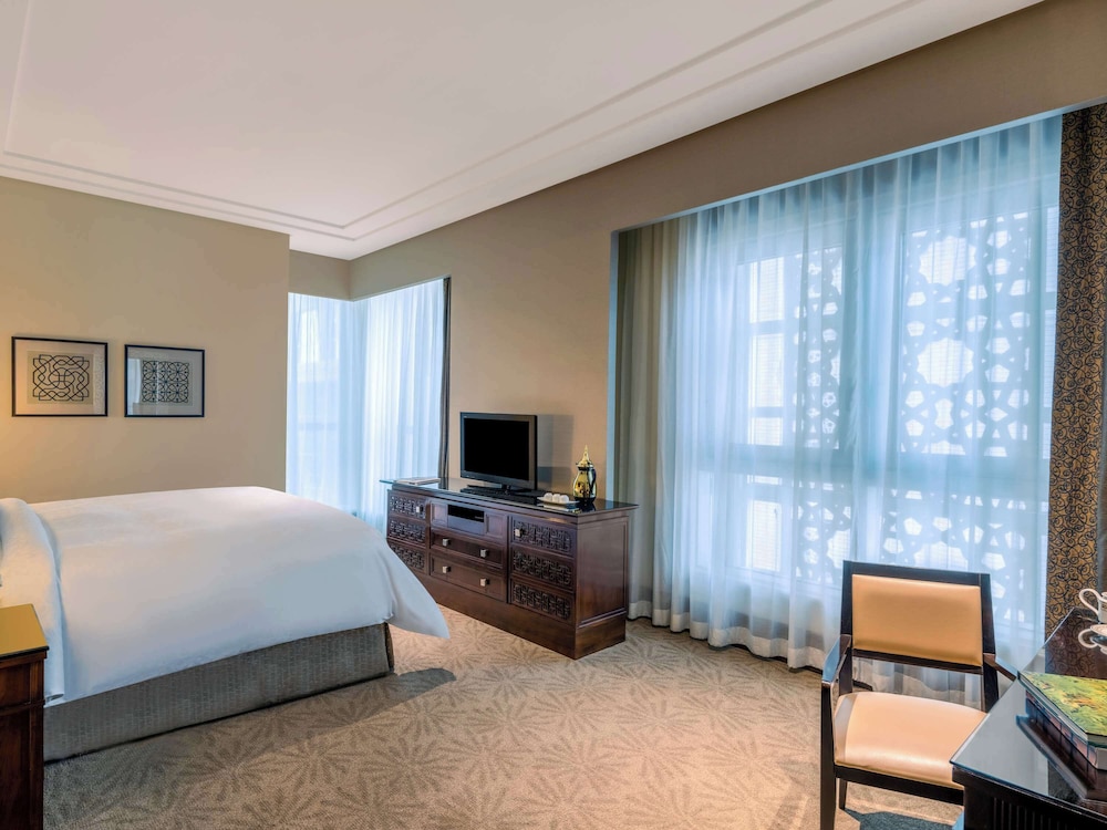 Deluxe Room, 1 King Bed (Haram) - Photo 8