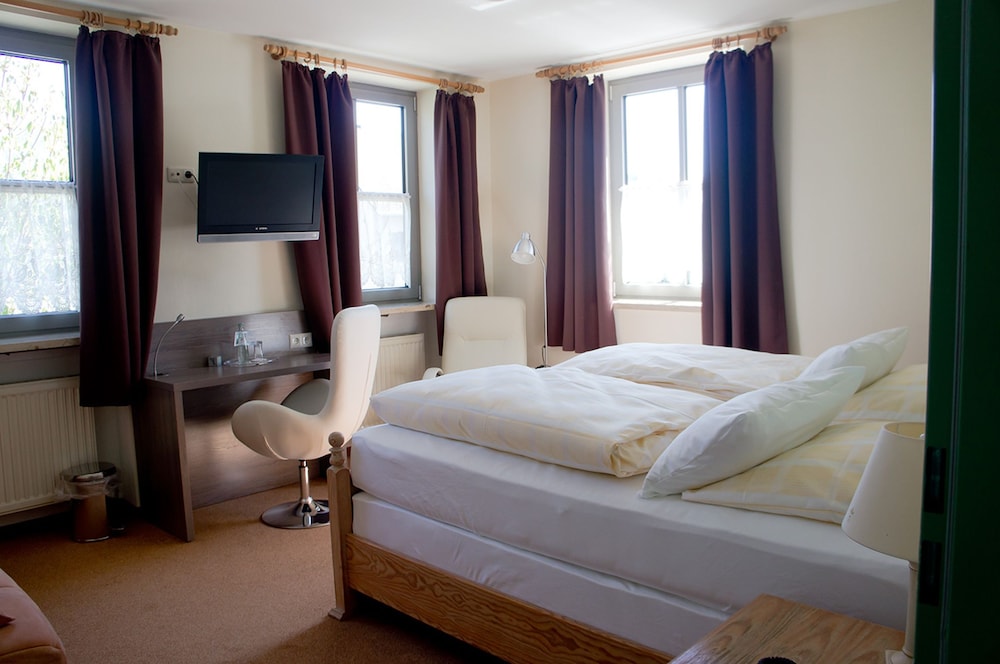 Double or Twin Room photo 2