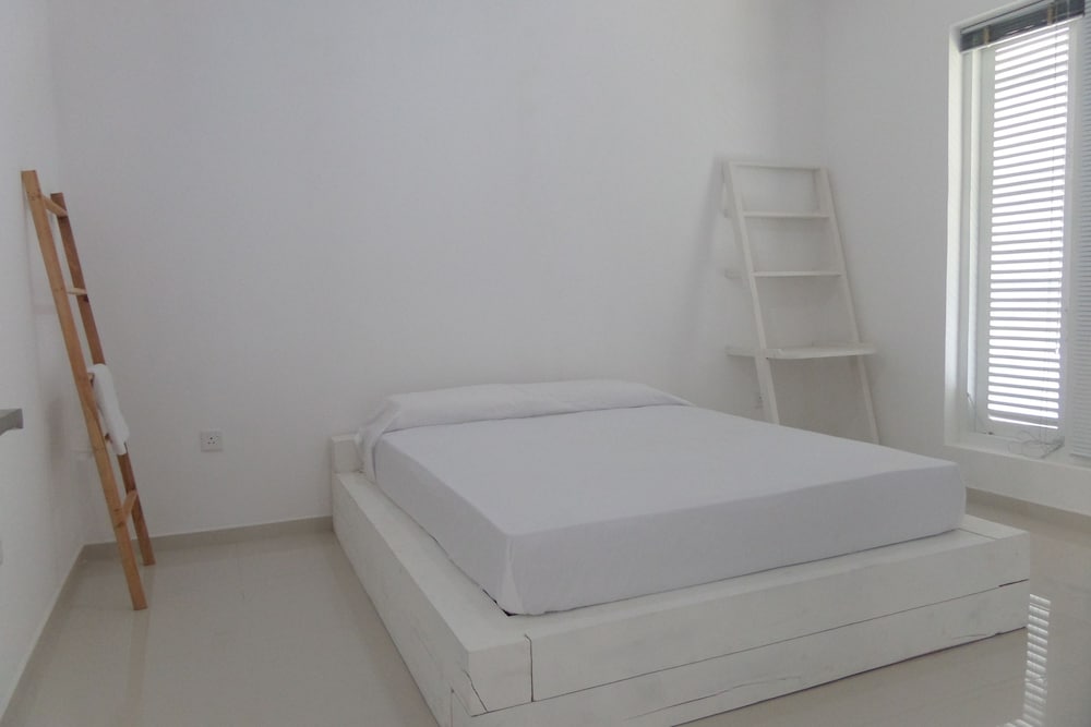 Luxury Apartment, 1 King Bed, Garden View photo 2