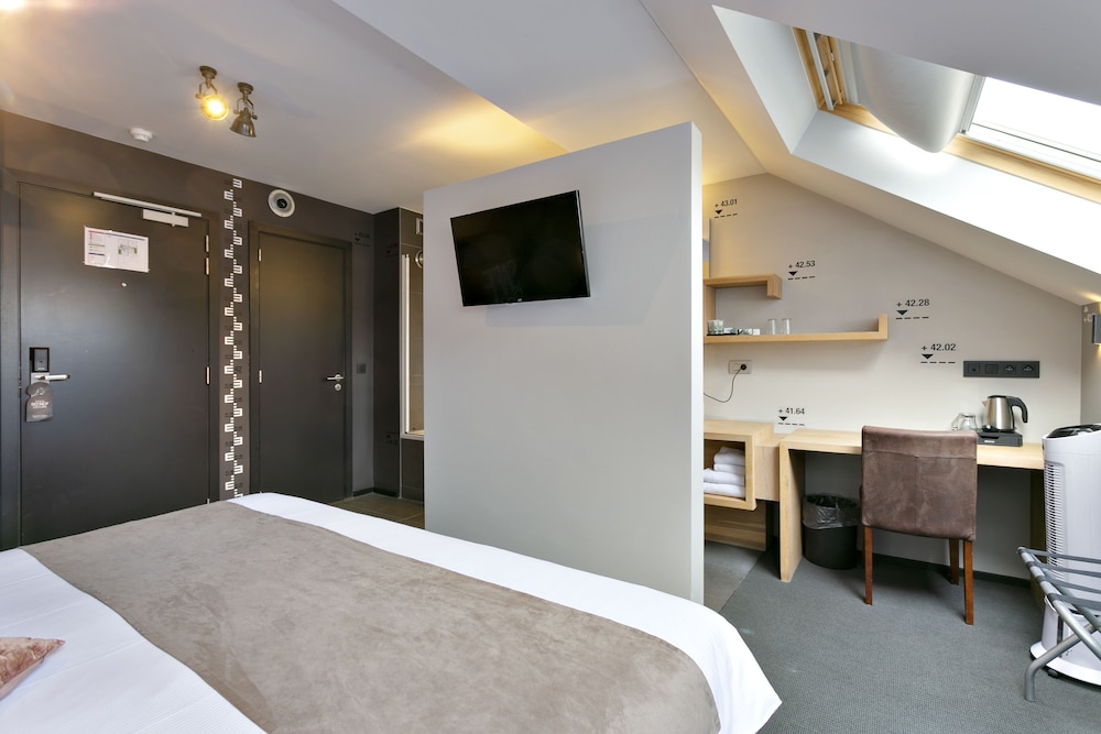Grand Double Room - Photo 13