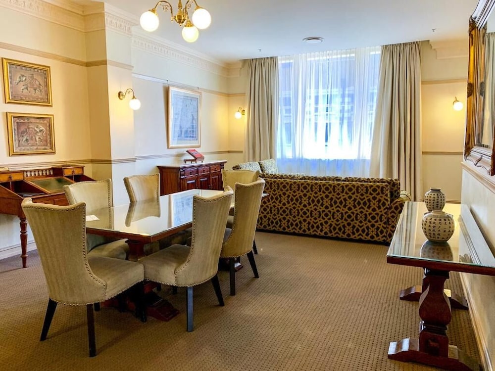 Luxury Triple Room thumbnail 5