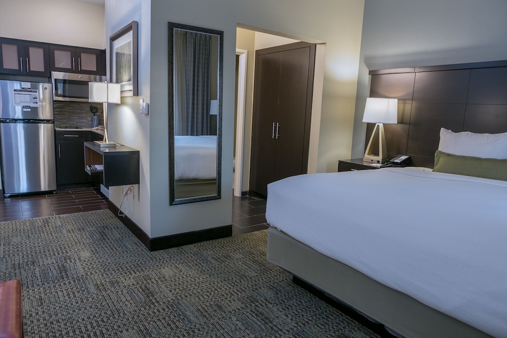 Suite, 1 Bedroom, Non Smoking, Kitchen thumbnail 6