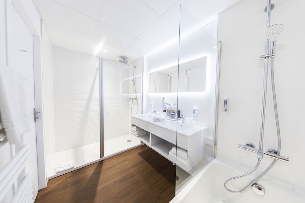 Double Room (Privilege) - Photo 2