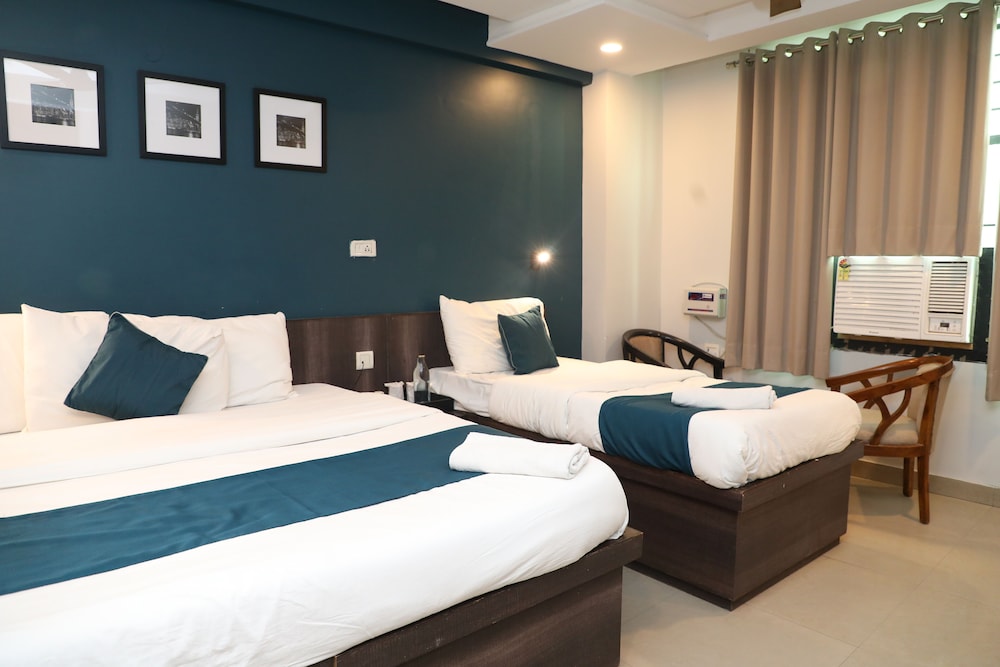 Deluxe Room, 1 King Bed