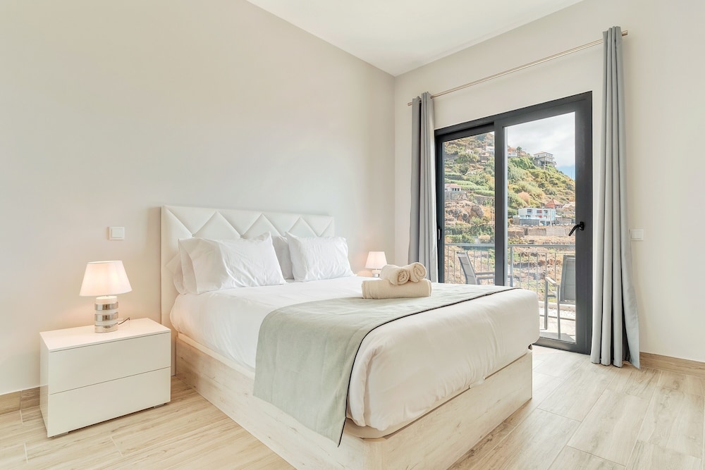 Comfort Apartment, Partial Ocean View photo 1
