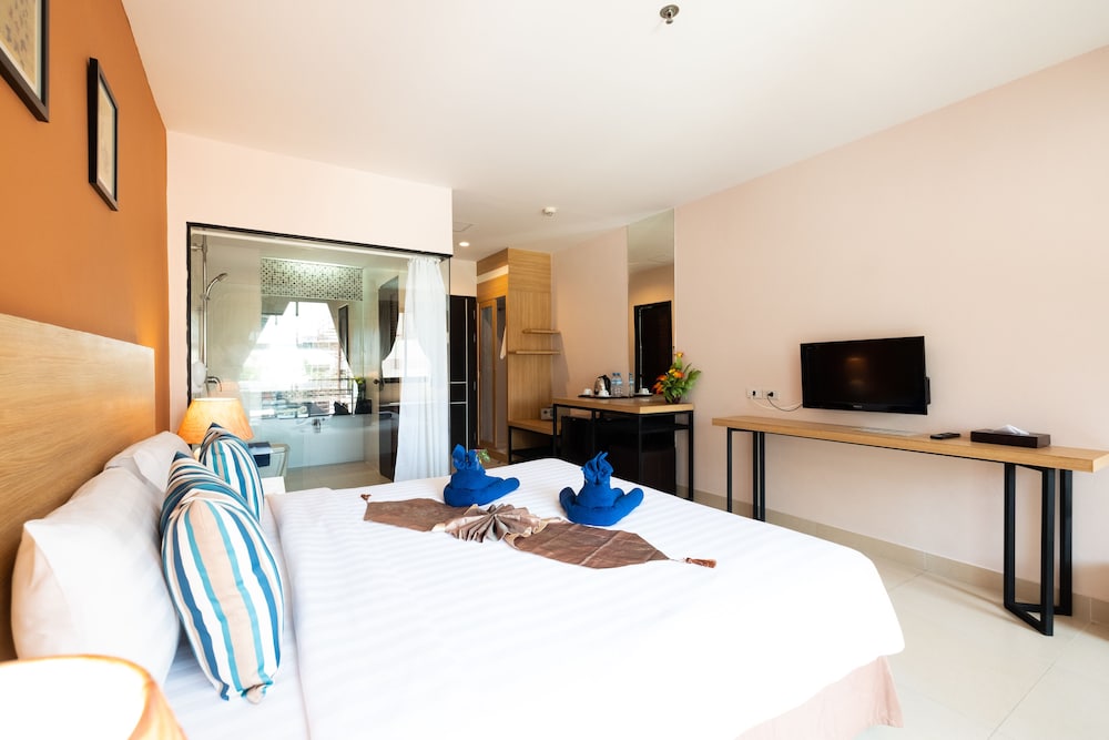 Superior Double or Twin Room - Photo 7