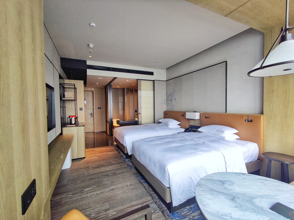 Executive Room, 2 Double Beds - Photo 4