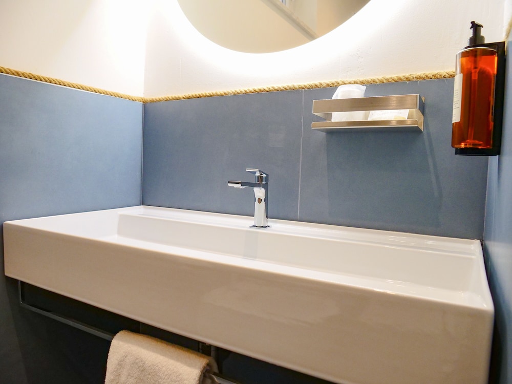 Superior Room - Photo 5