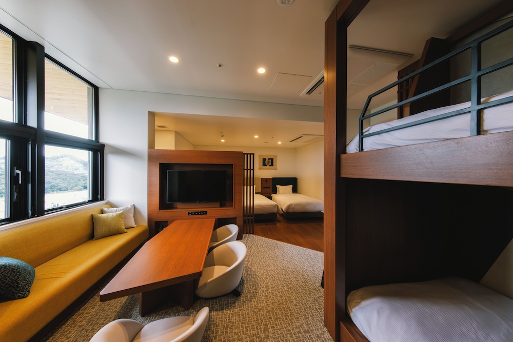 Family suite with open air bath, Non Smoking - Photo 10
