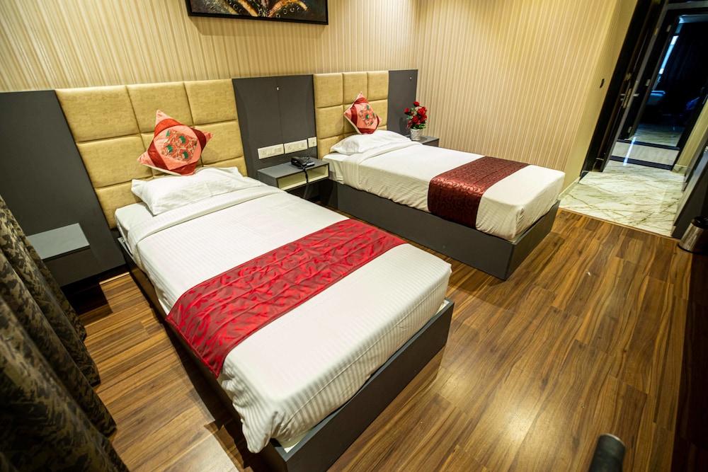 Deluxe Room - Photo 4