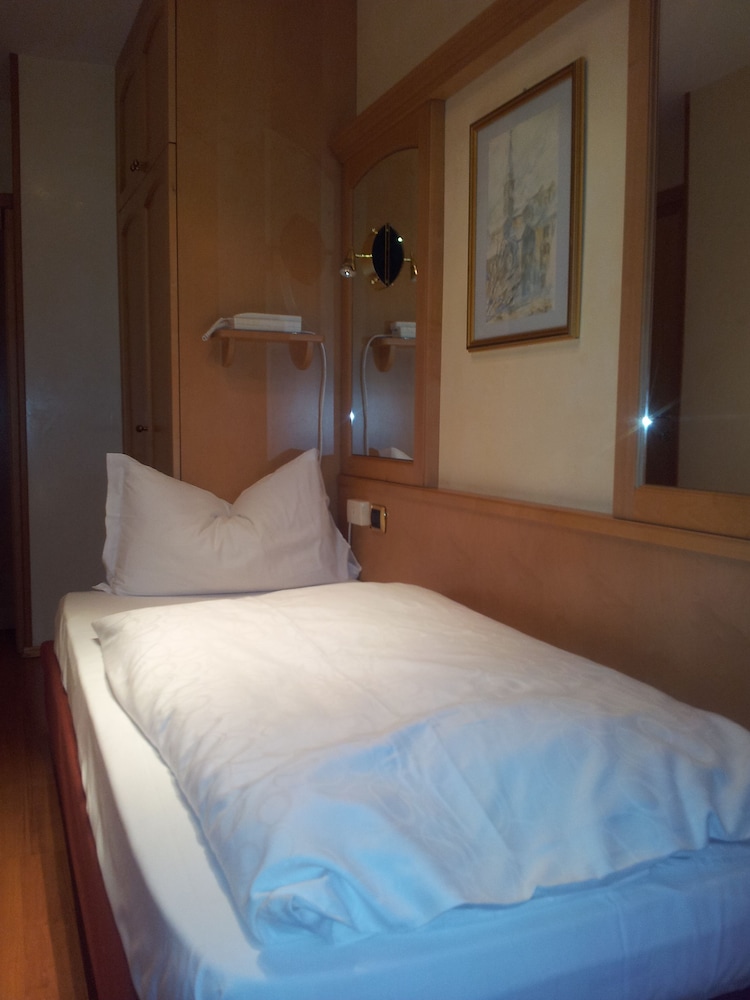 Triple Room, Connecting Rooms photo 3