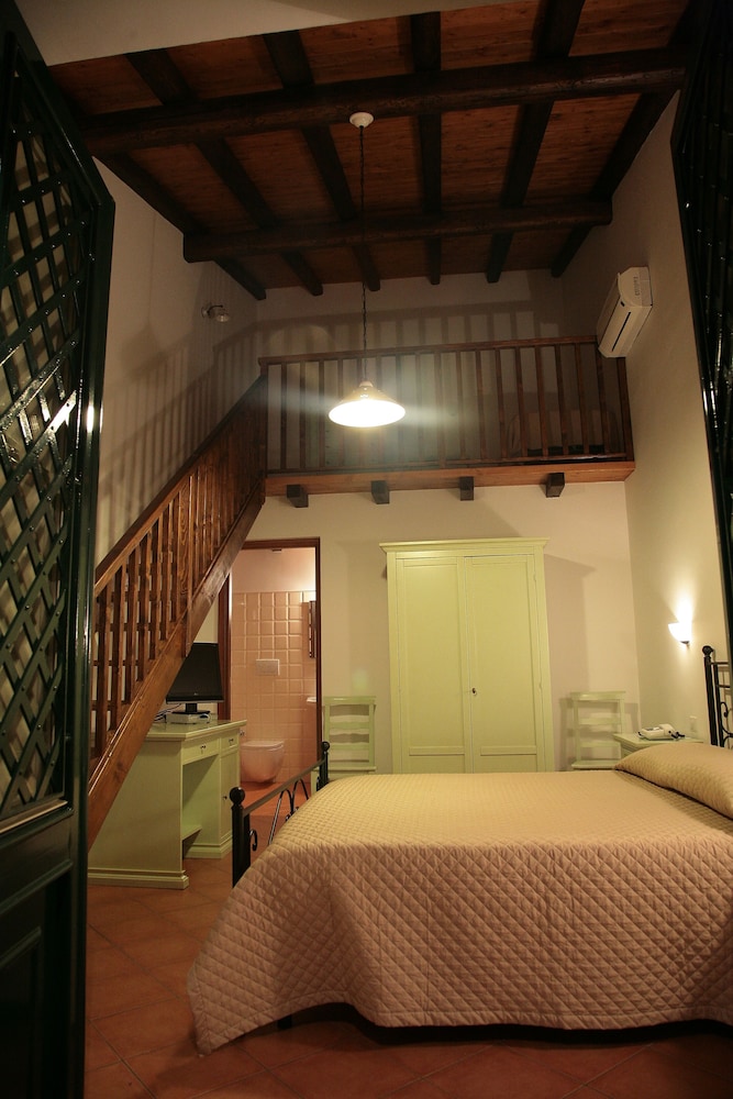 Superior Triple Room photo 1