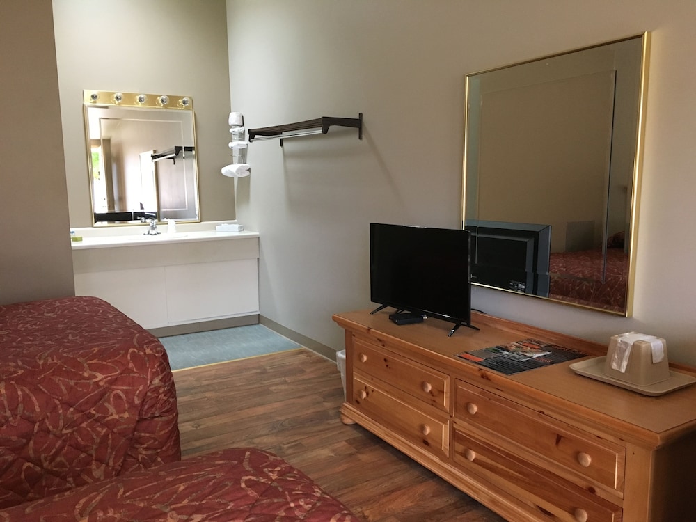 Standard Room, 2 Double Beds, Non Smoking photo 2