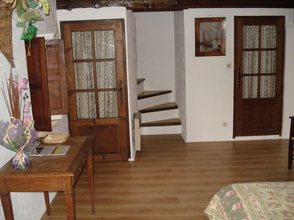 Family Room photo 2