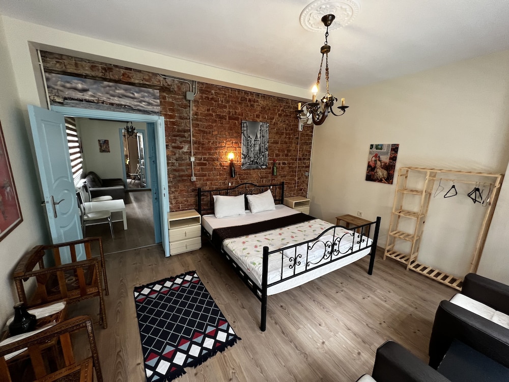 Family Apartment No 5 ( 150 Meters Away) photo 3