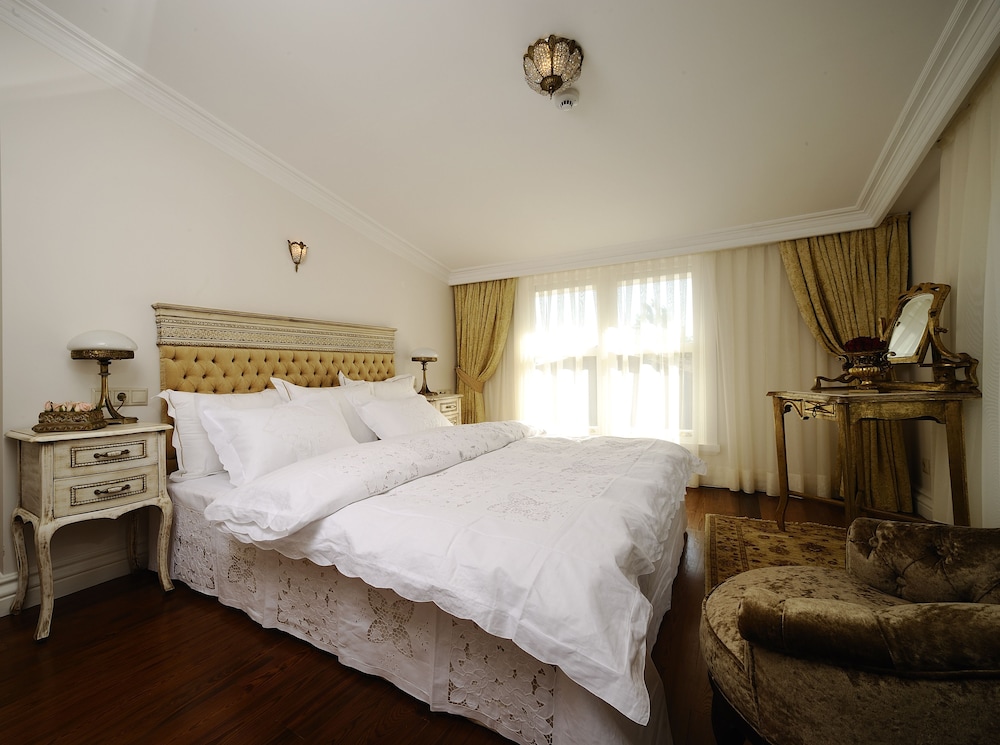 Standard Double or Twin Room photo 2