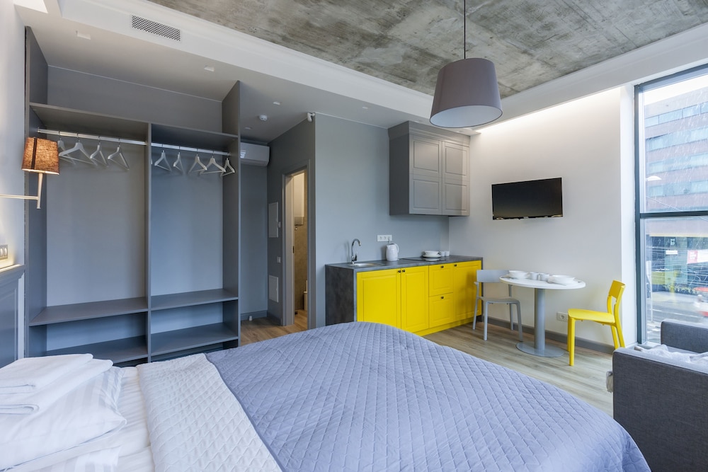 Deluxe Apartment (5C) photo 2