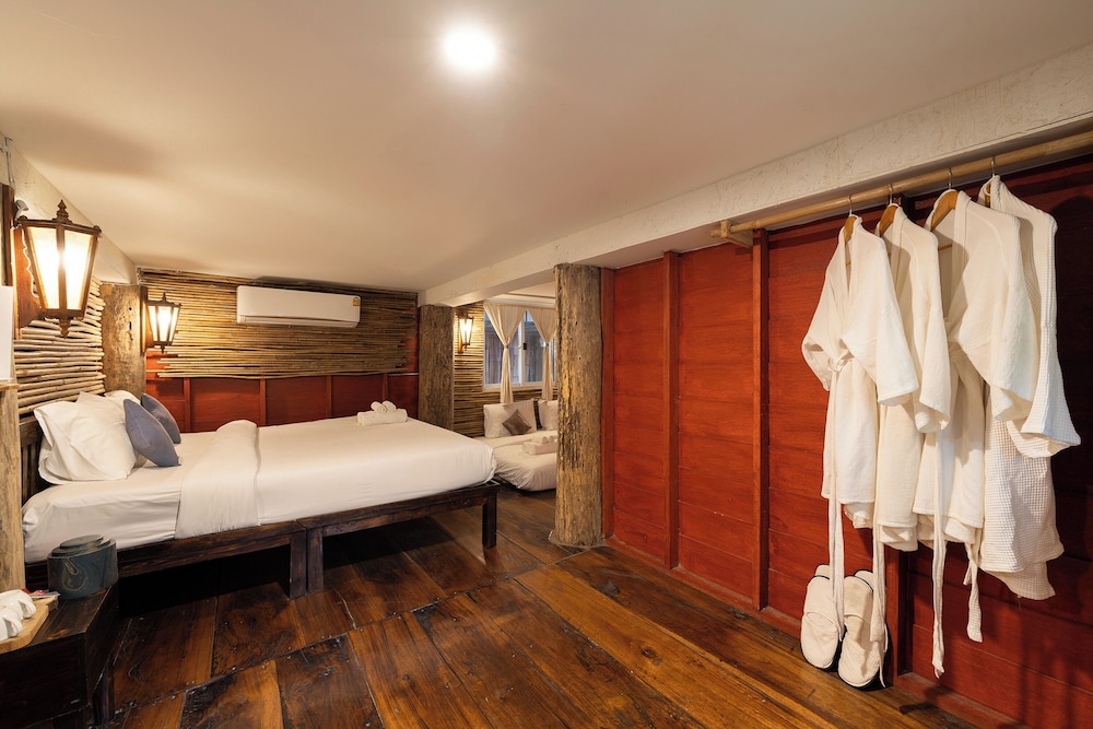 Family Suite - Photo 5