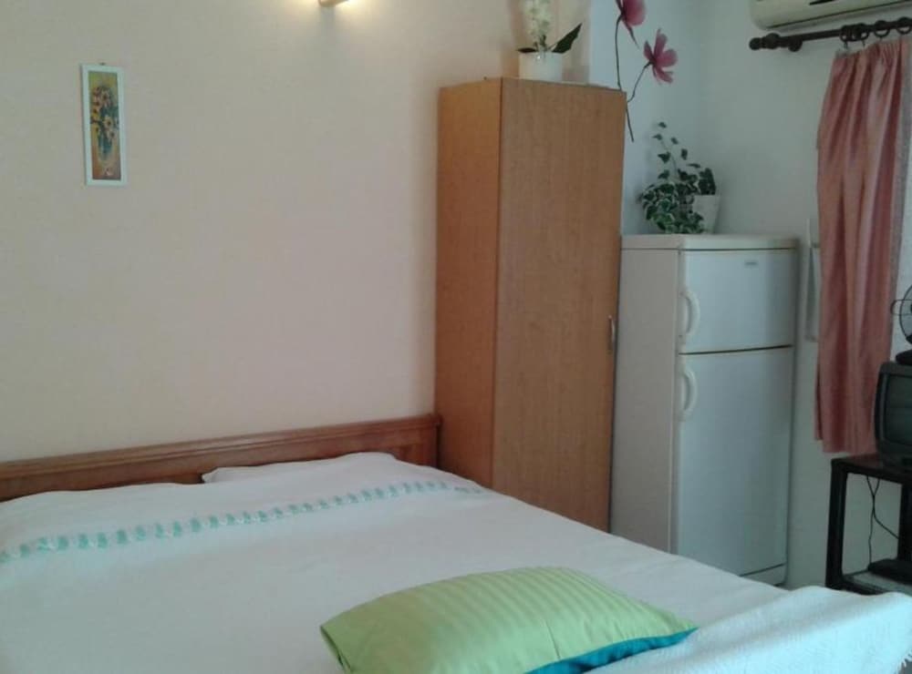 Studio (Studio Apartment) photo 2