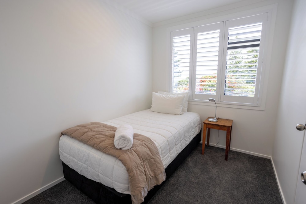 Premium Apartment, 3 Bedrooms, Beach View