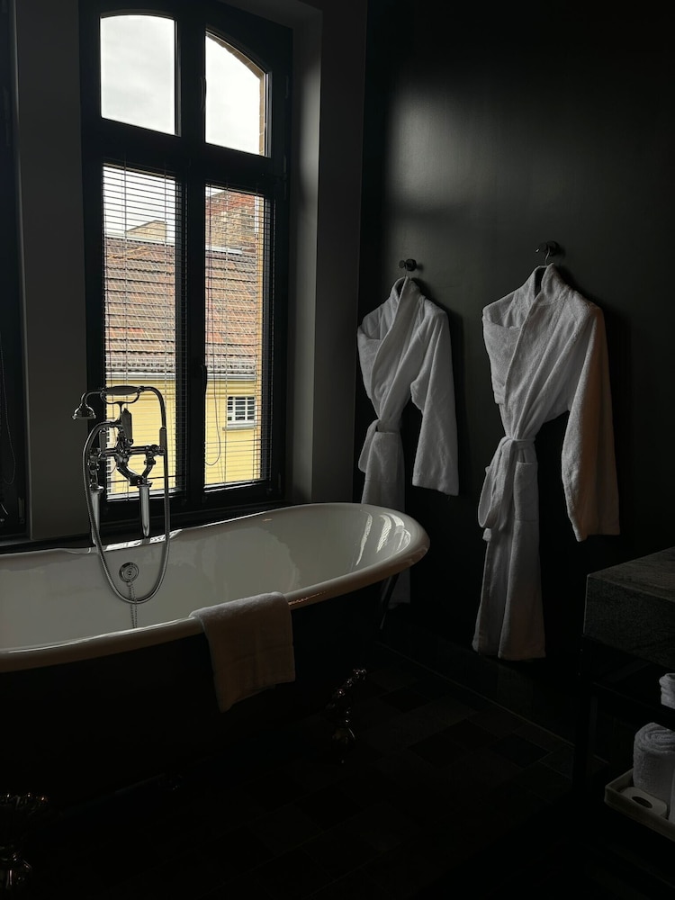 Superior Studio Suite photo