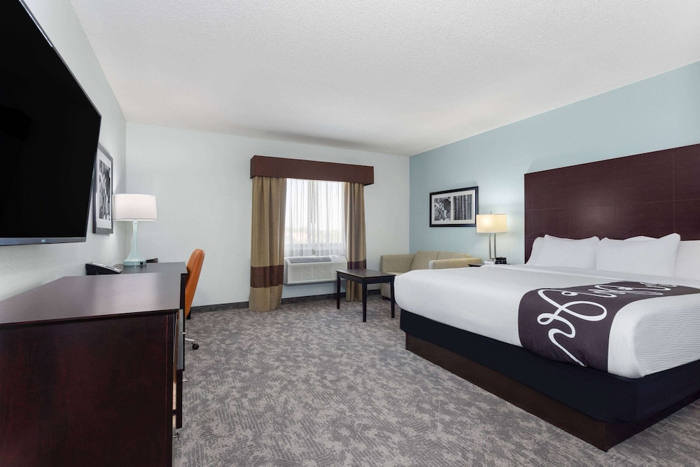 Room, 1 King Bed (Various Views) - Photo 1