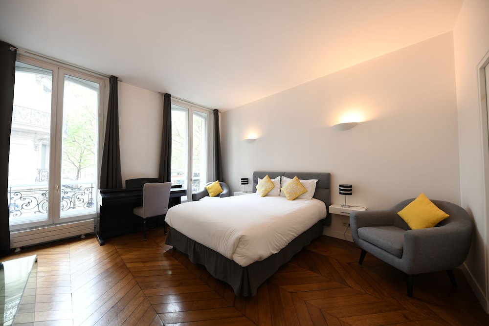 Executive Suite, Multiple Beds photo 1