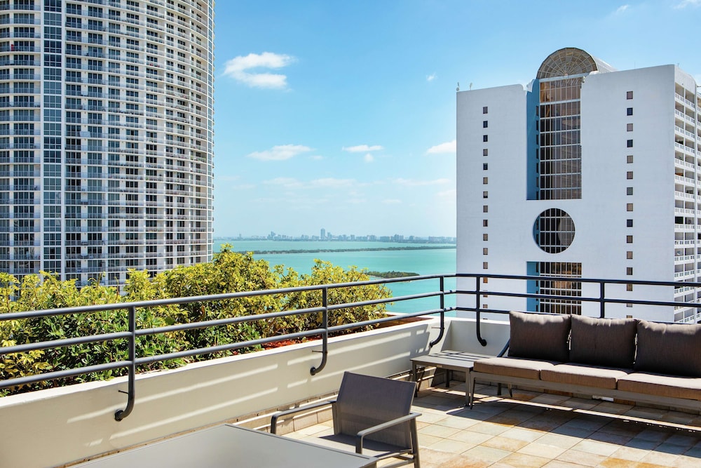 Presidential Suite, 1 King Bed, Balcony