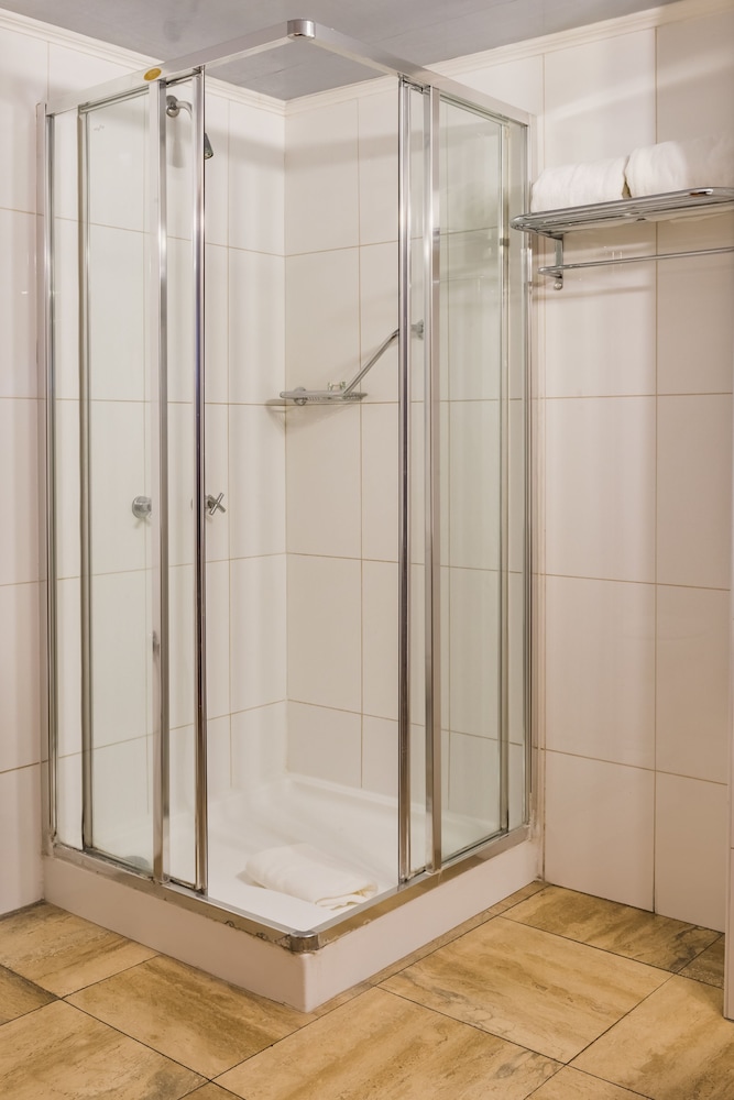 Executive Double Room - Photo 6