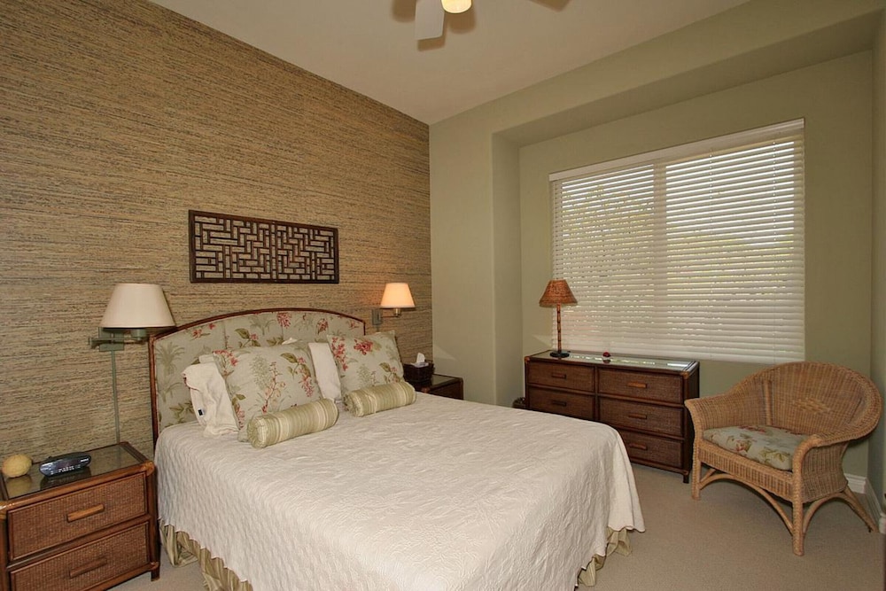 Two Bedroom/2 Bath photo 3