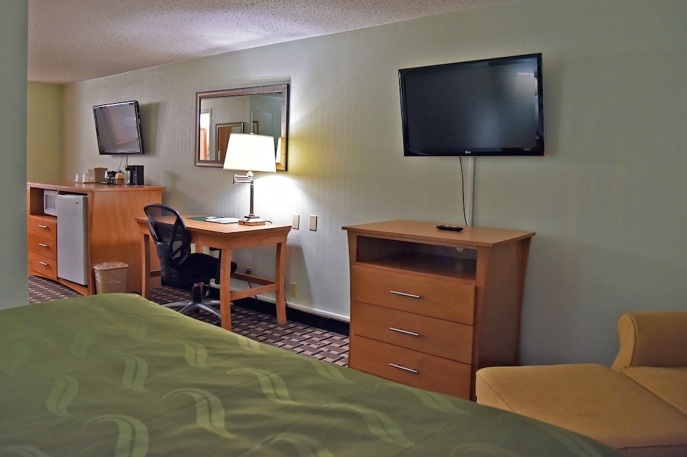 Business Suite, 1 King Bed, Non Smoking - Photo 5