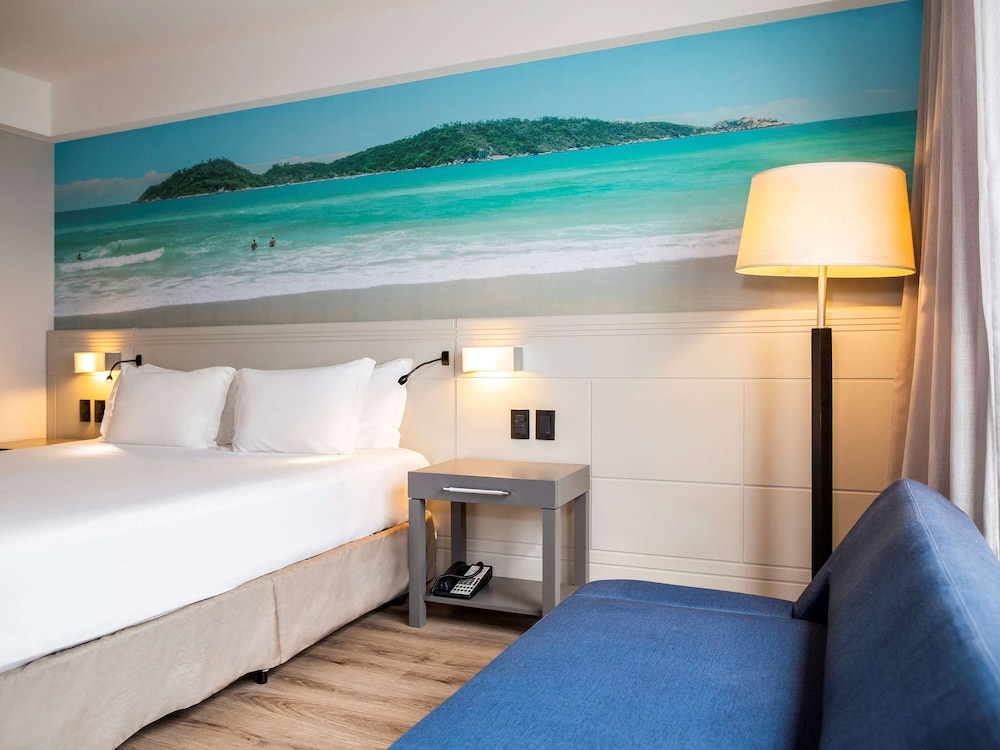 Superior Room, 1 King Bed with Sofa bed, Partial Sea View - Photo 6