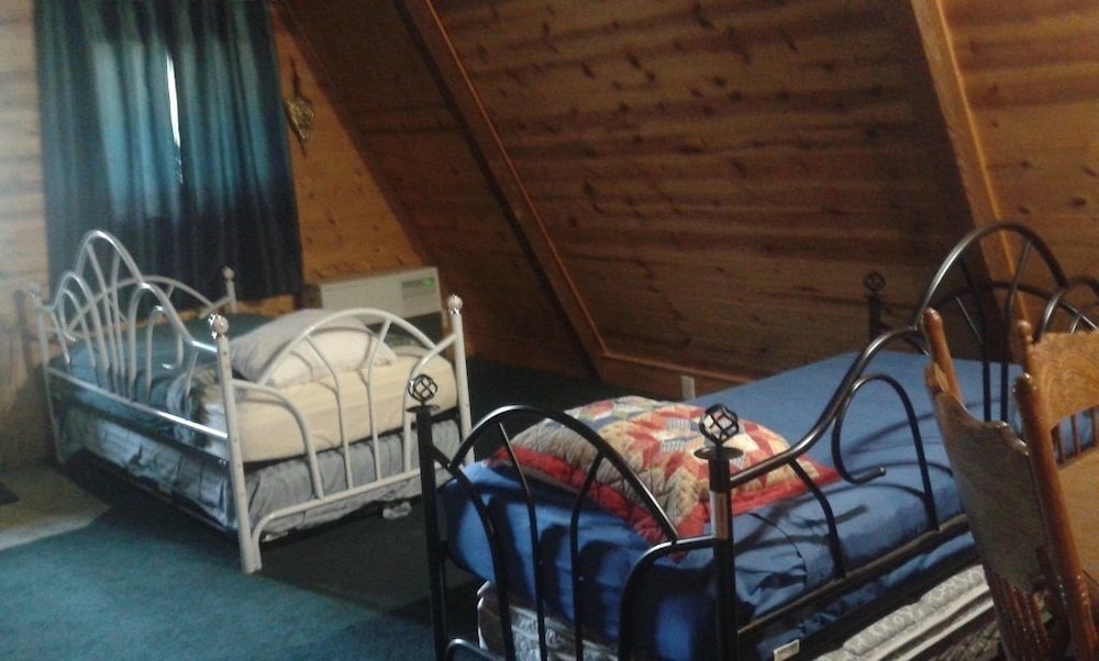 Traditional Chalet, 2 Bedrooms photo 2