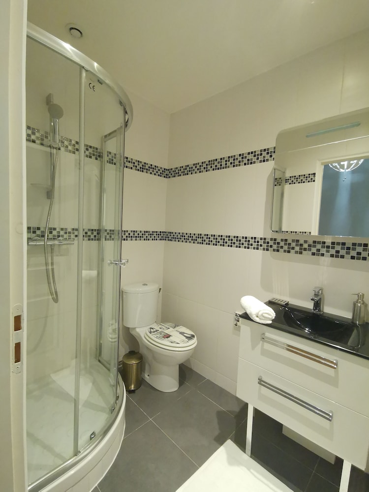 Deluxe Apartment - Photo 3