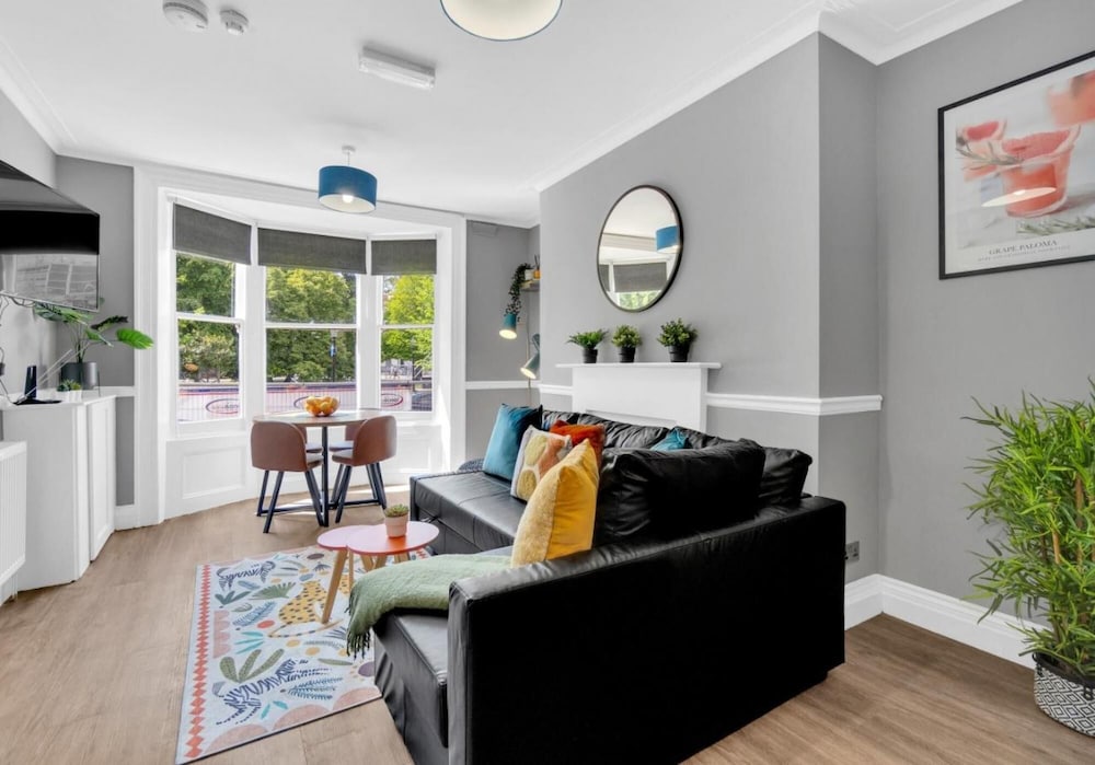 Apartment photo 1