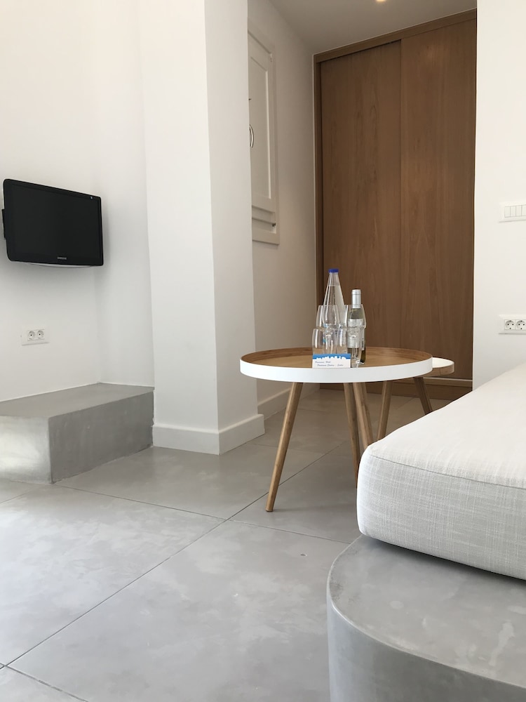 Suite, Balcony (Outdoor Jetted tub Caldera view ) - Photo 43