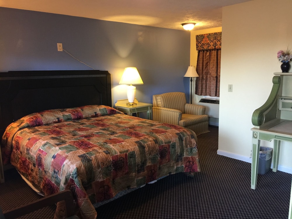 Standard Room, 1 King Bed photo 1
