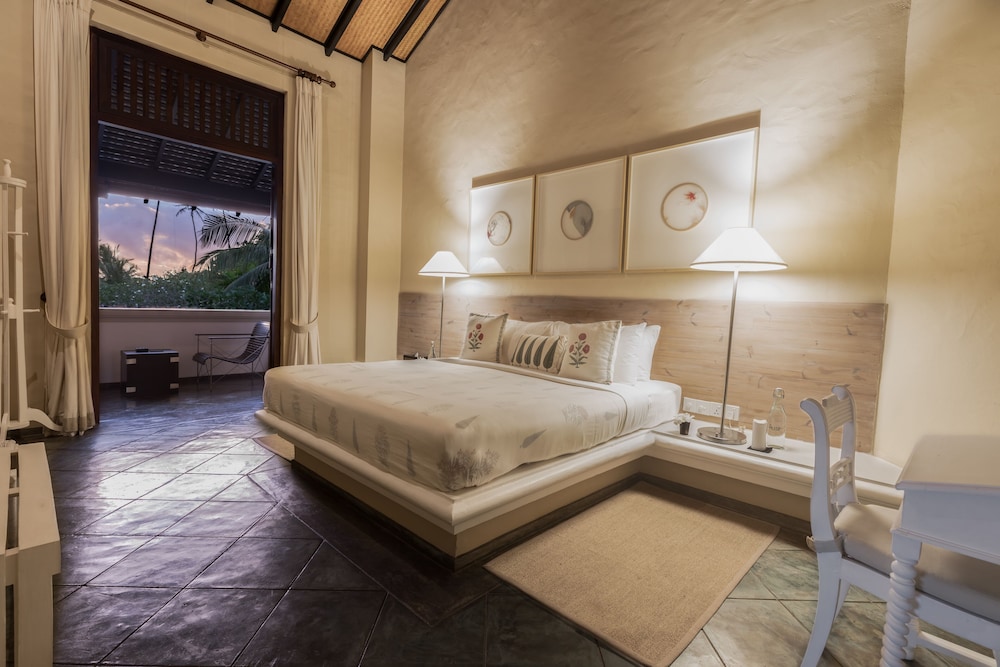 Superior Room, 1 King Bed, Ground Floor (Garden Access) (Evening Tea Included)