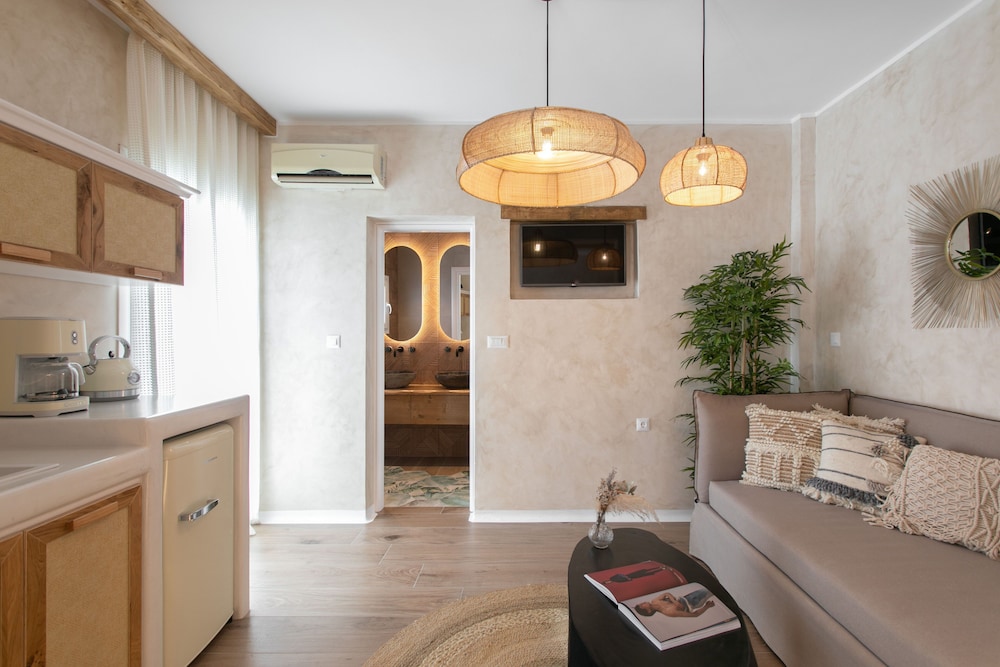 King Suite Balcony - Photo 5