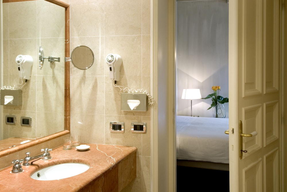 Superior Room - Photo 3