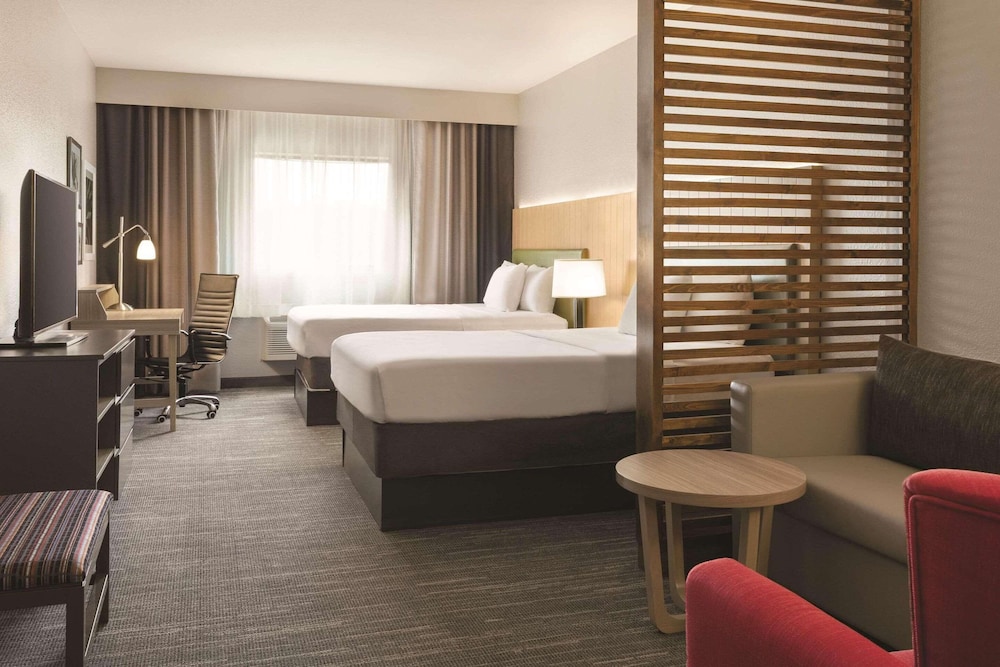 Studio Suite, Multiple Beds, Non Smoking - Photo 1