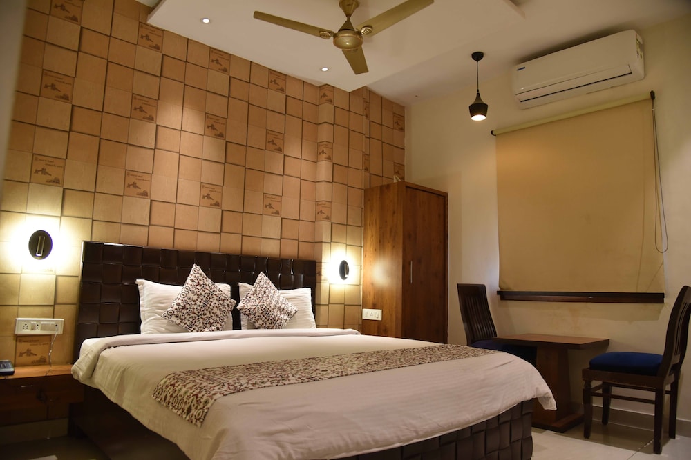 Super Deluxe Room