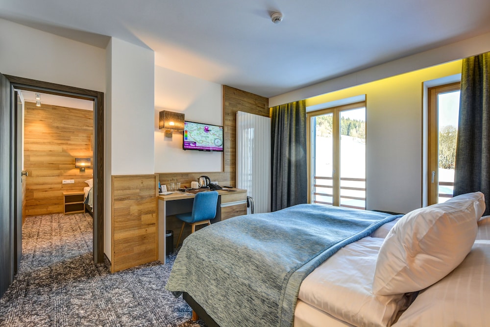 Standard Quadruple Room, Multiple Beds