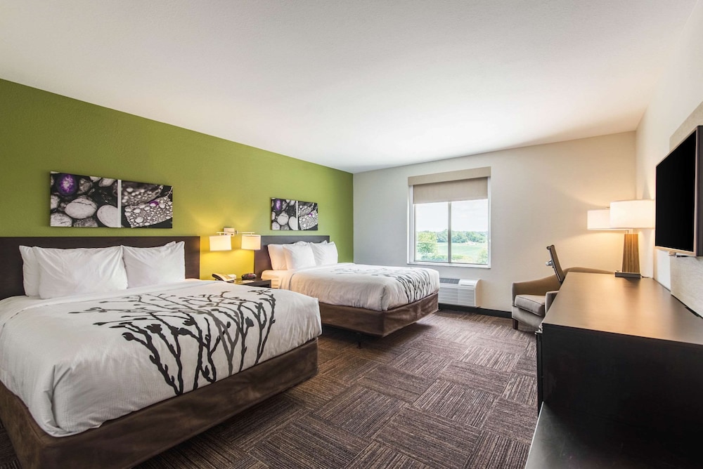 Standard Room, 2 Queen Beds, Non Smoking