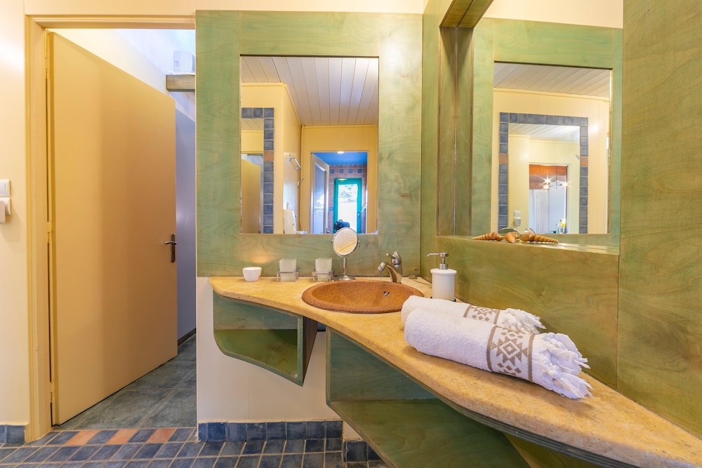 Villa photo 2