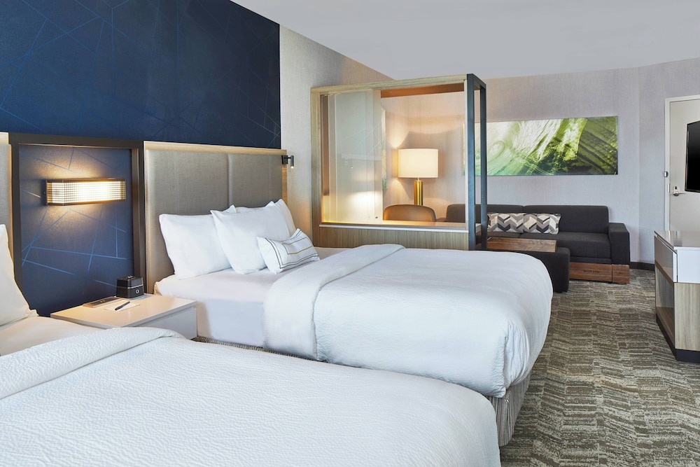 Suite, 2 Queen Beds