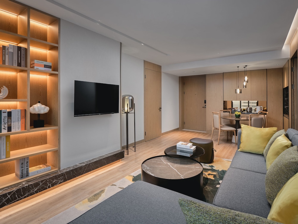 Suite, 1 Bedroom, Garden View - Photo 4
