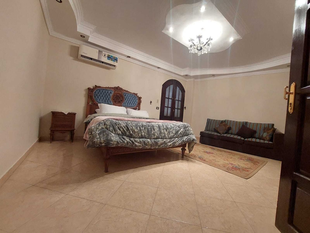 Deluxe Room - Photo 2