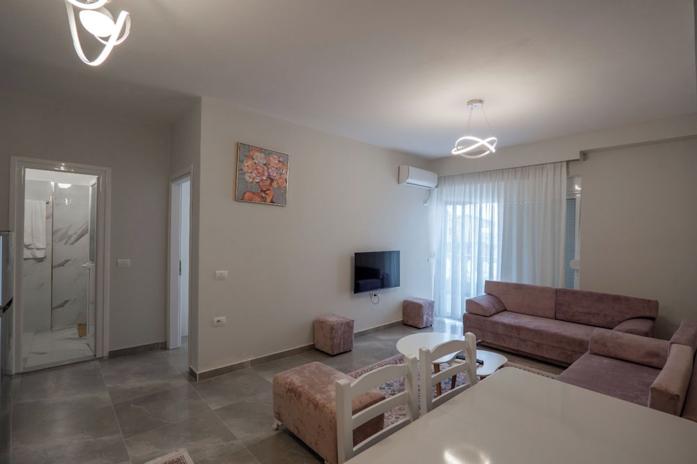 One Bedroom Apartment with Spa Bath