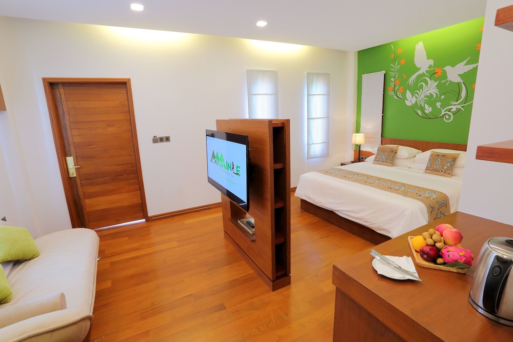 Deluxe Studio Suite